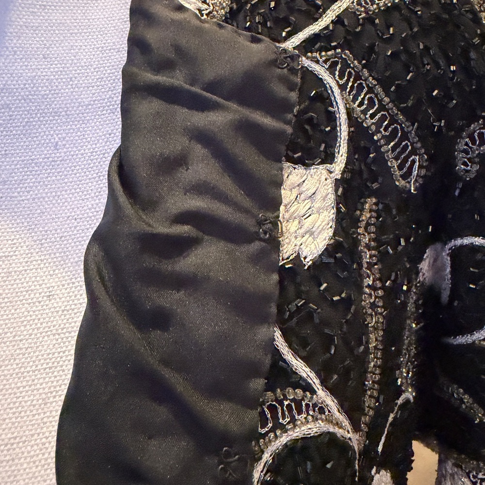 Vintage Allure Black and White Embroidered Crop Top - Picture 6 of 9